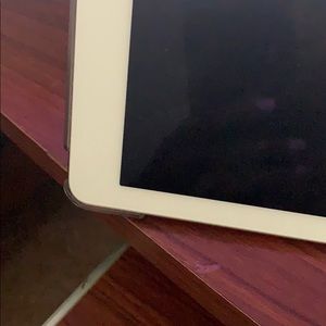 Meet your Posher, Chrisandra